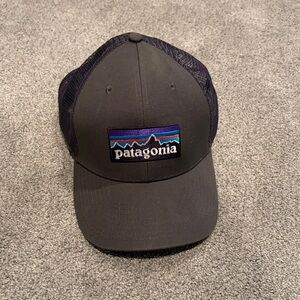 Patagonia Hat Cap Snapback Gray Trucker Mesh Spell Out Embroidered Hiking Mens